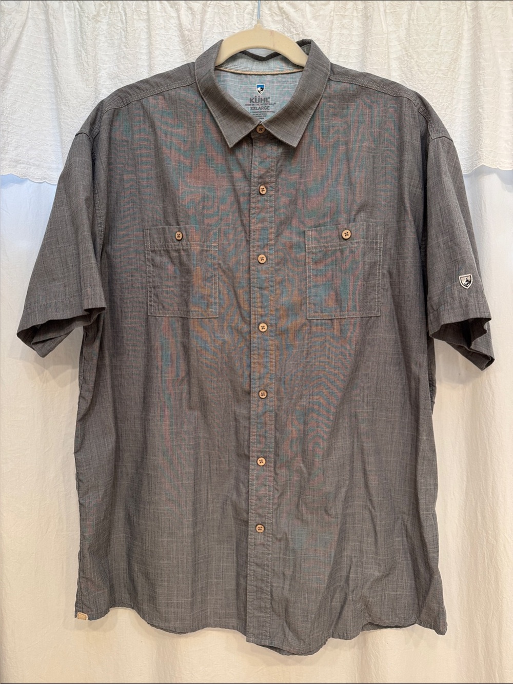 Kuhl Men's Casual Short-Sleeve Button-Down Shirt in Charcoal